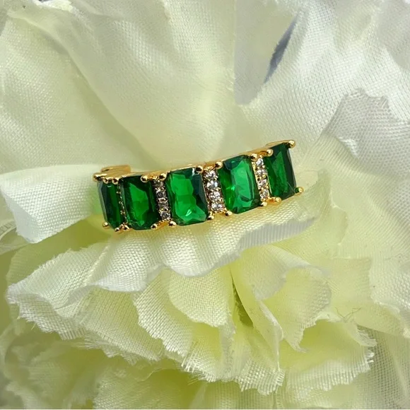 NEW Radiant Real Gold Plated Green Emerald Stones CZ Stacking Half Eternity Ring - Picture 5 of 5